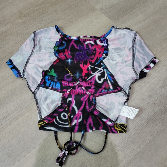 (3/$15) SHEIN crop top graffiti print multicolored short sleeves cross back - Picture 14 of 14